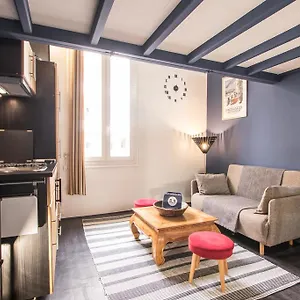 Studio Mezzanine Bleu Apartment